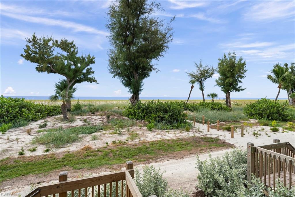 BEACH COTTAGES - Residential