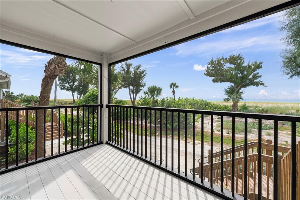 BEACH COTTAGES - Residential