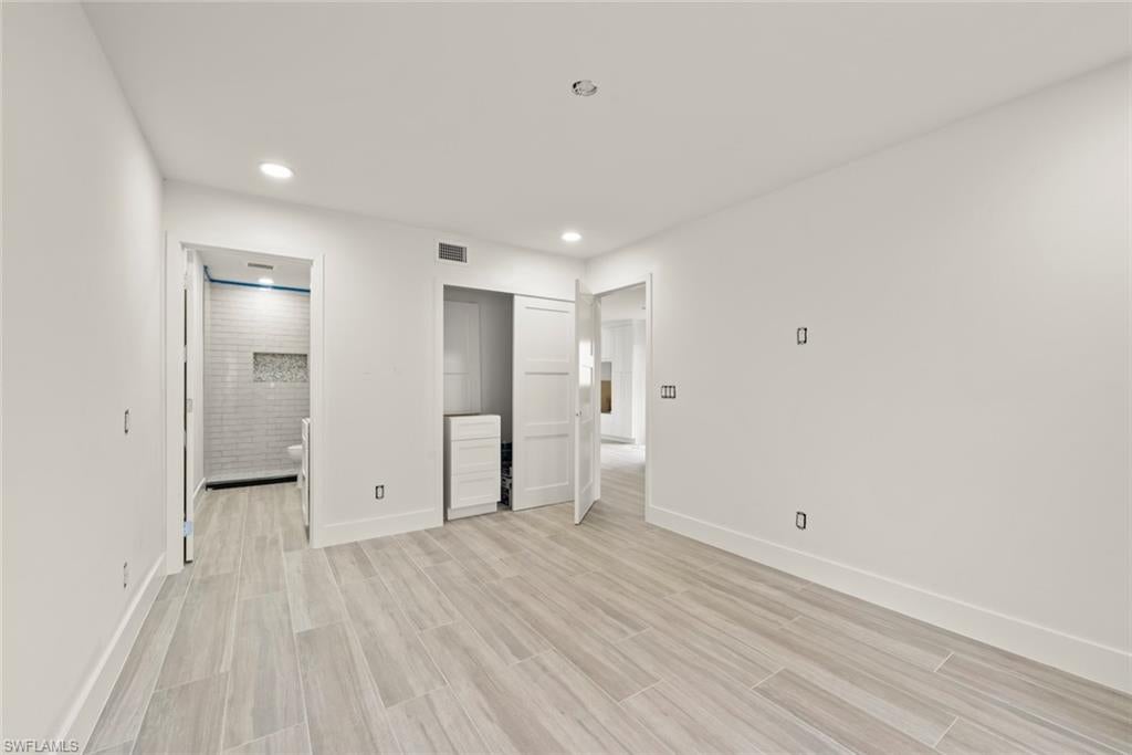 BEACH COTTAGES - Residential
