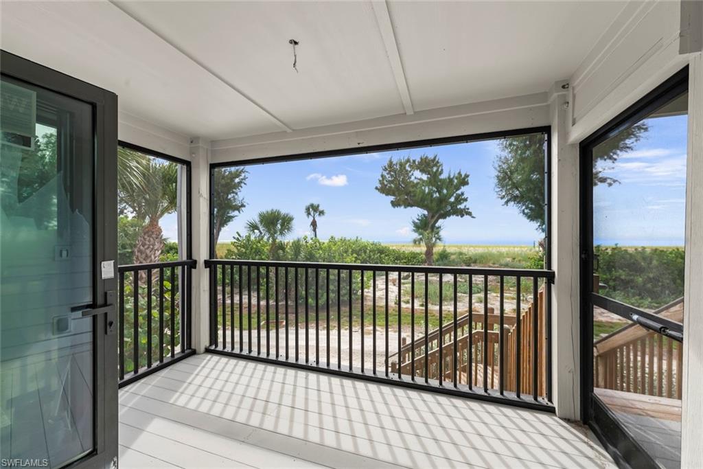BEACH COTTAGES - Residential