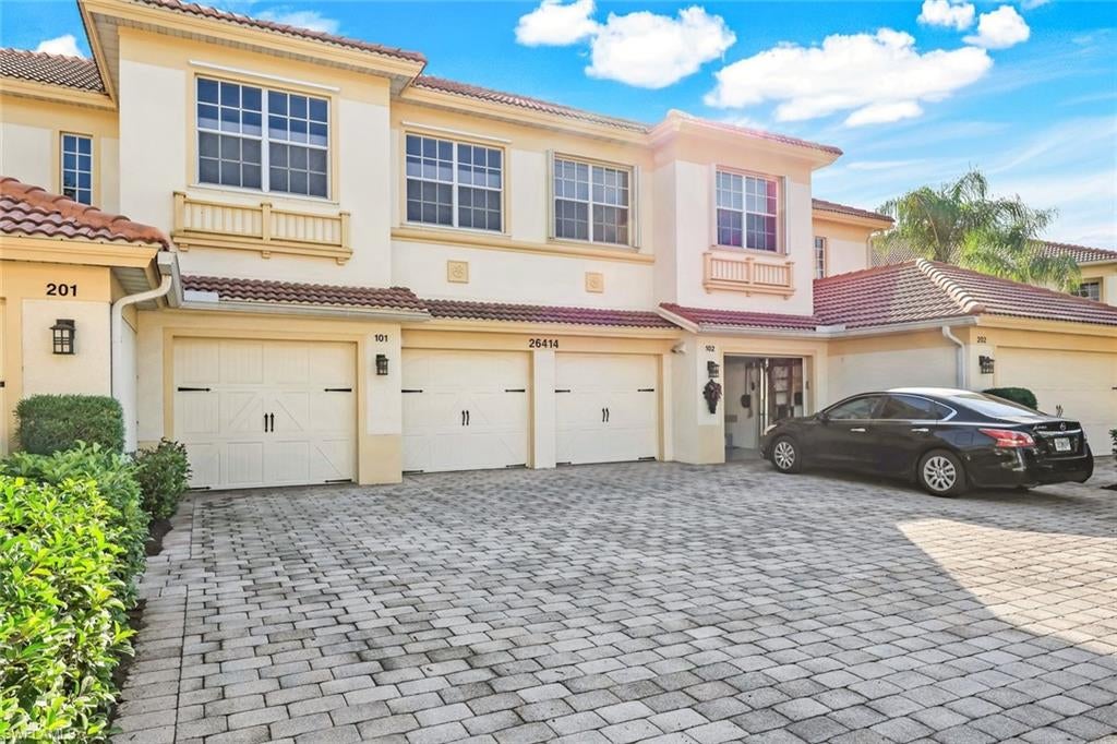 CHESAPEAKE COVE - Residential