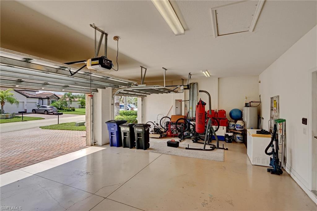 HAMPTON PARK - Residential
