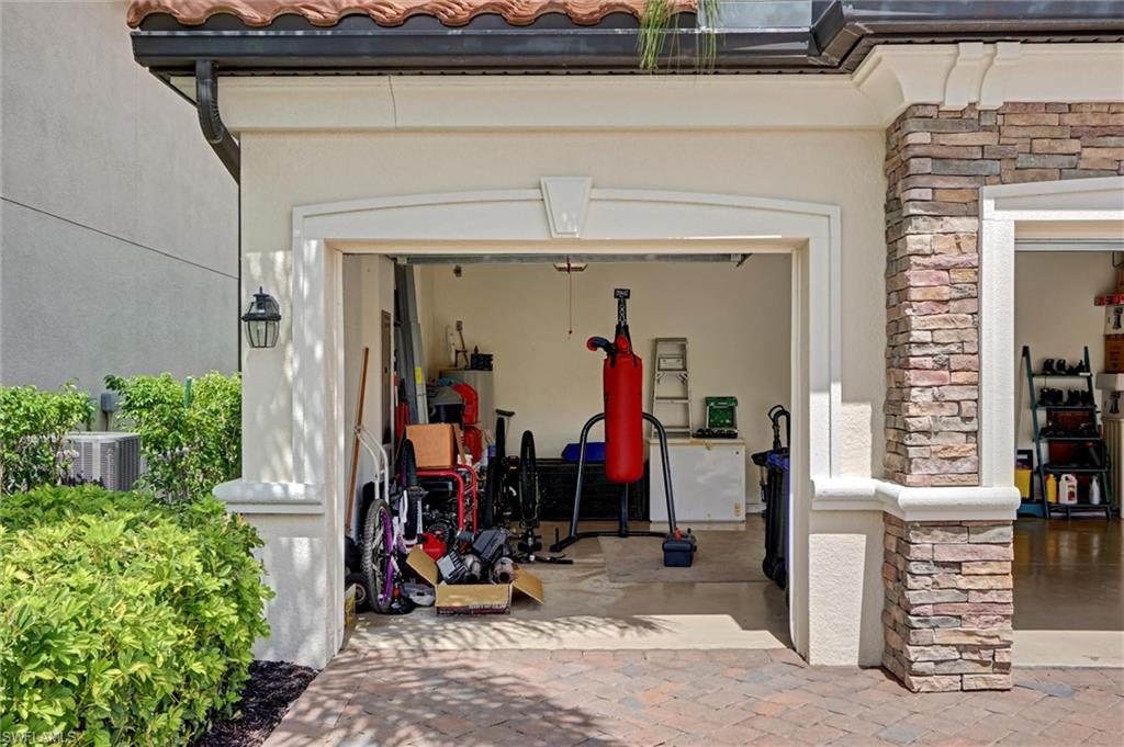 HAMPTON PARK - Residential