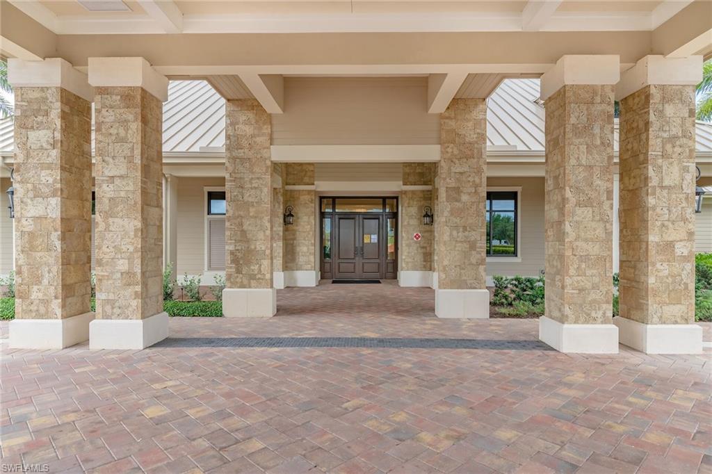 WINDING CYPRESS - Residential