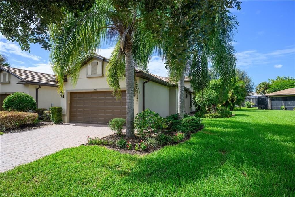 WINDING CYPRESS - Residential