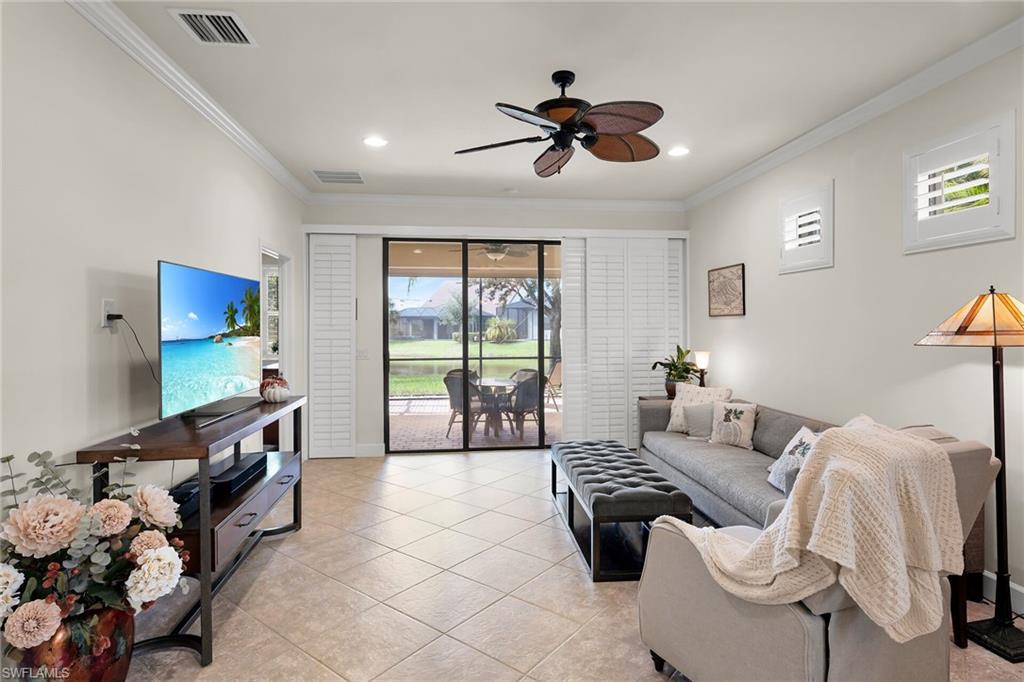 WINDING CYPRESS - Residential