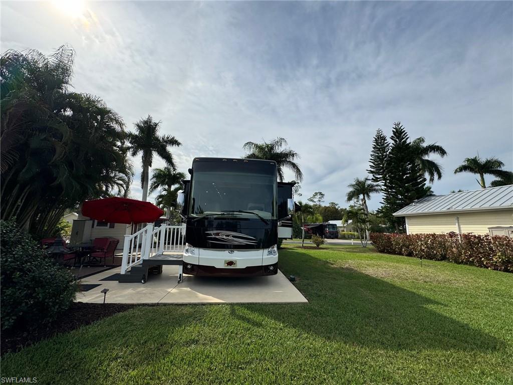 RIVERBEND MOTORCOACH RESORT - Land