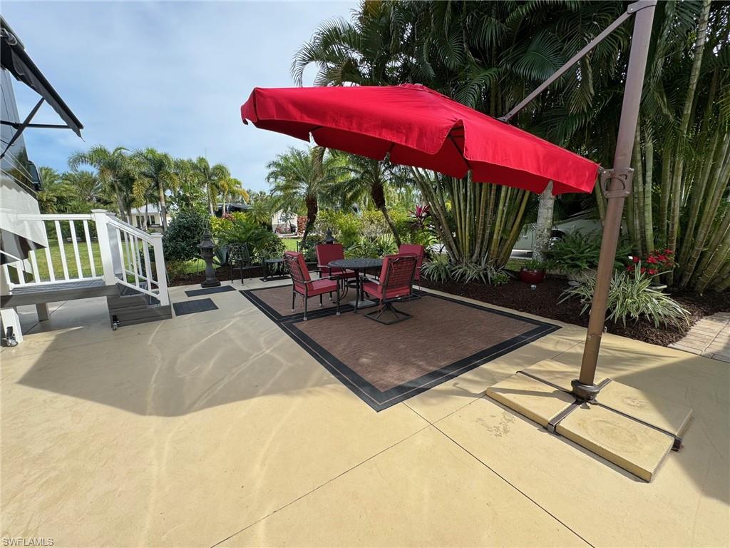 RIVERBEND MOTORCOACH RESORT - Land