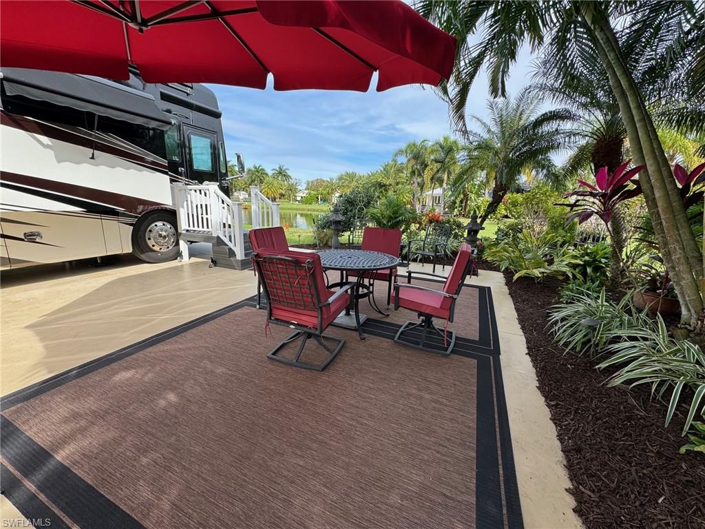 RIVERBEND MOTORCOACH RESORT - Land