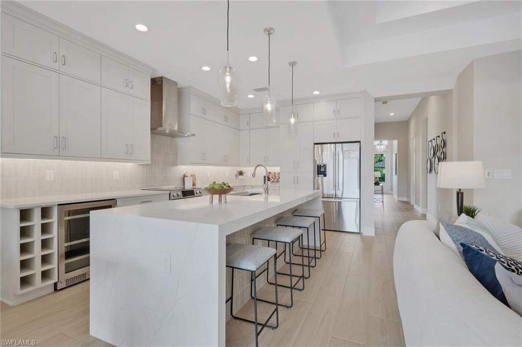 NAPLES PARK - Residential
