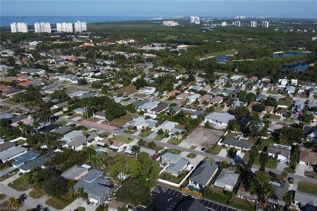 NAPLES PARK - Residential