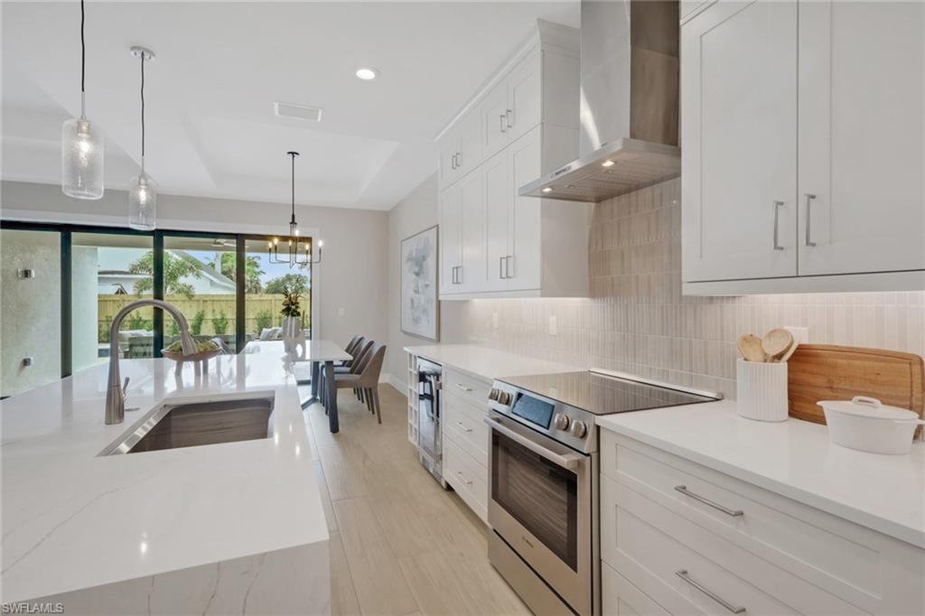 NAPLES PARK - Residential