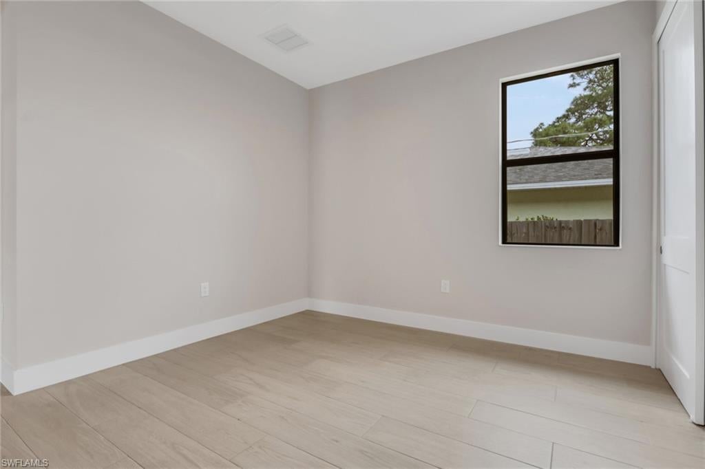 NAPLES PARK - Residential