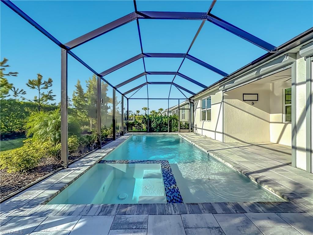 DEL WEBB OAK CREEK - Residential