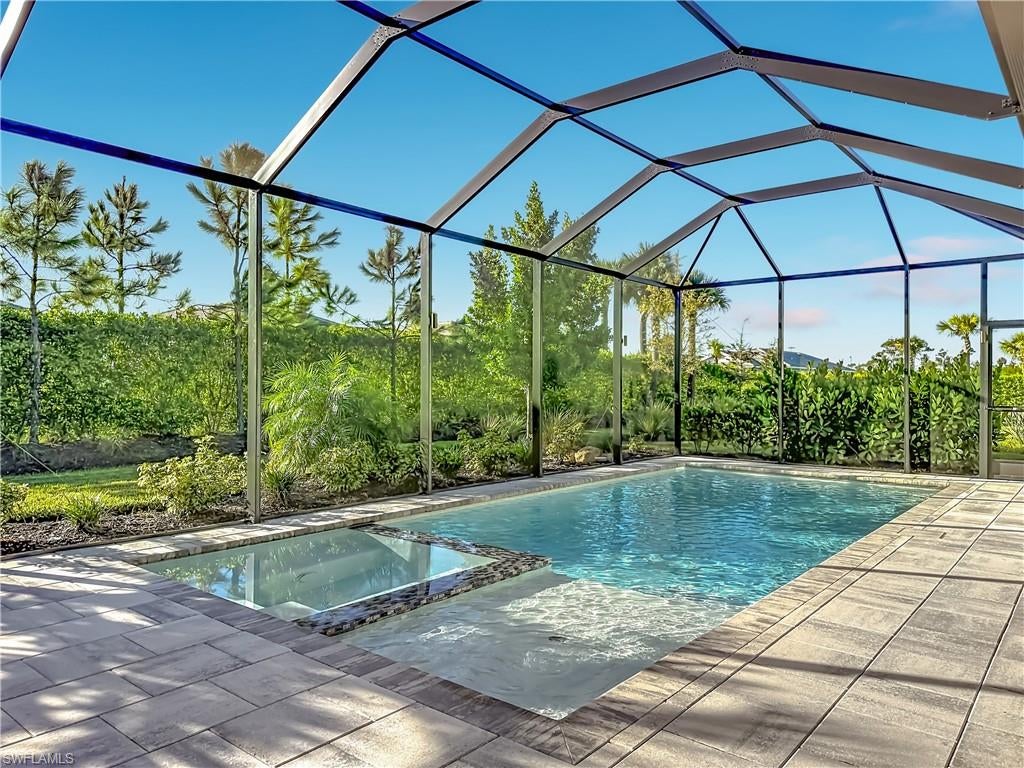 DEL WEBB OAK CREEK - Residential