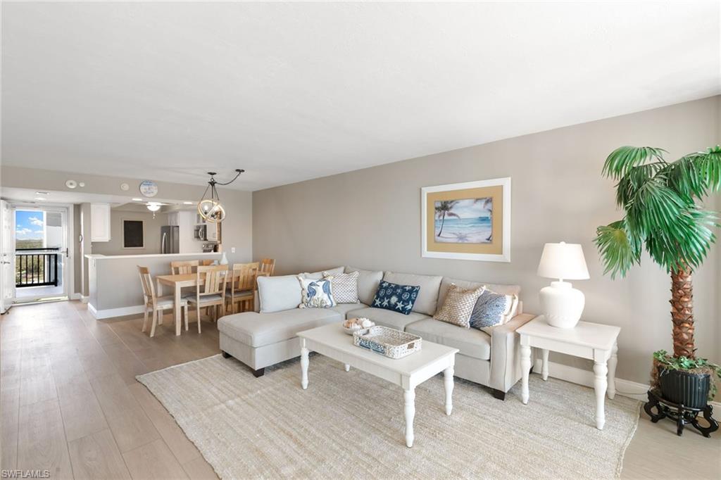 CAPER BEACH CLUB - Residential