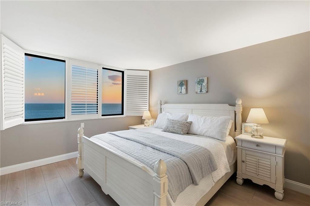 CAPER BEACH CLUB - Residential