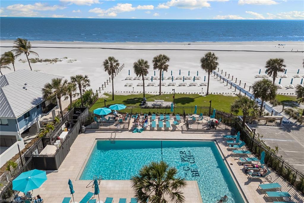 CAPER BEACH CLUB - Residential