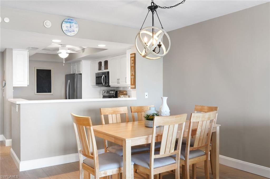 CAPER BEACH CLUB - Residential