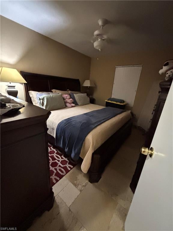 NAPLES MANOR - Residential