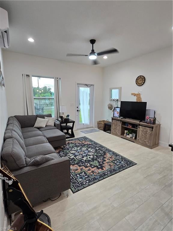 CHARLESTON PARK - Residential
