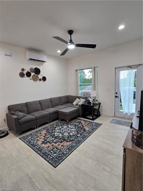 CHARLESTON PARK - Residential