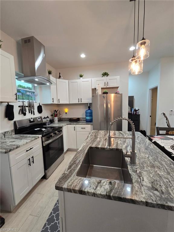 CHARLESTON PARK - Residential