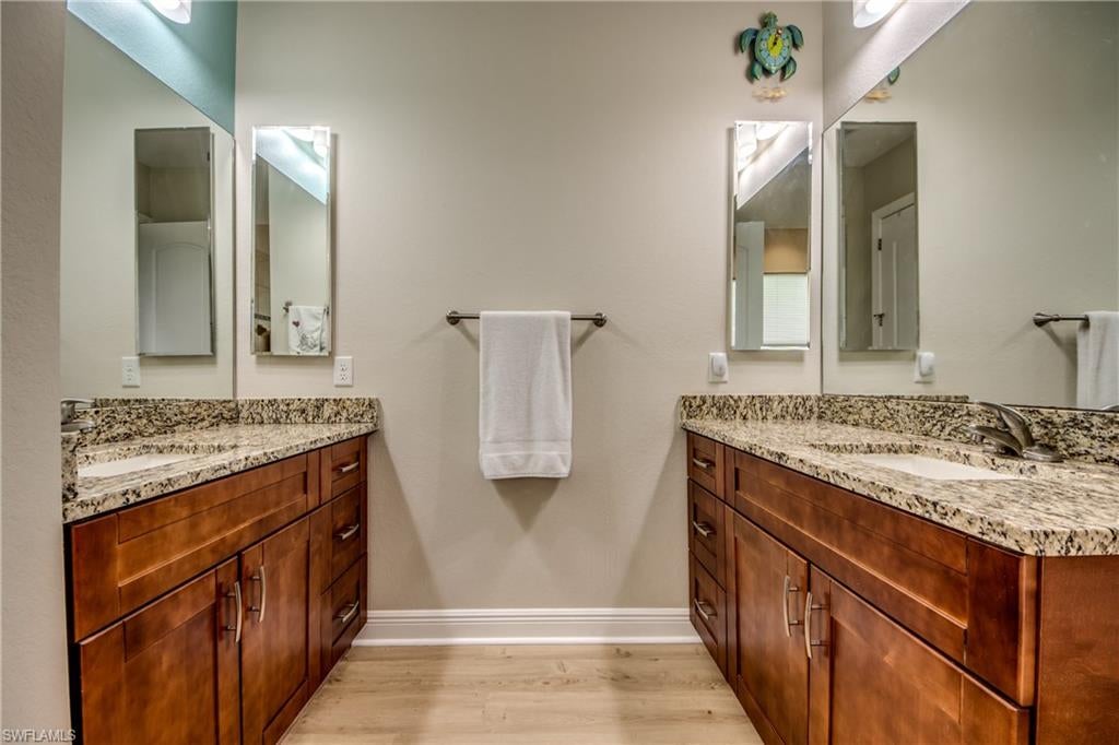 CHARLOTTE SHORES - Residential