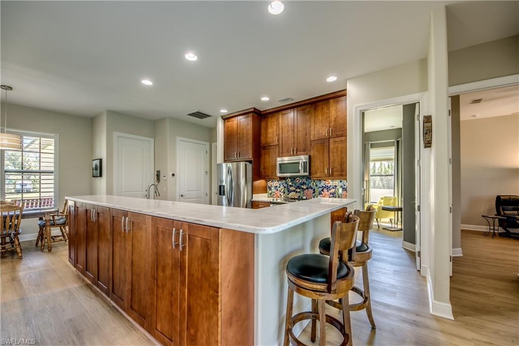 CHARLOTTE SHORES - Residential