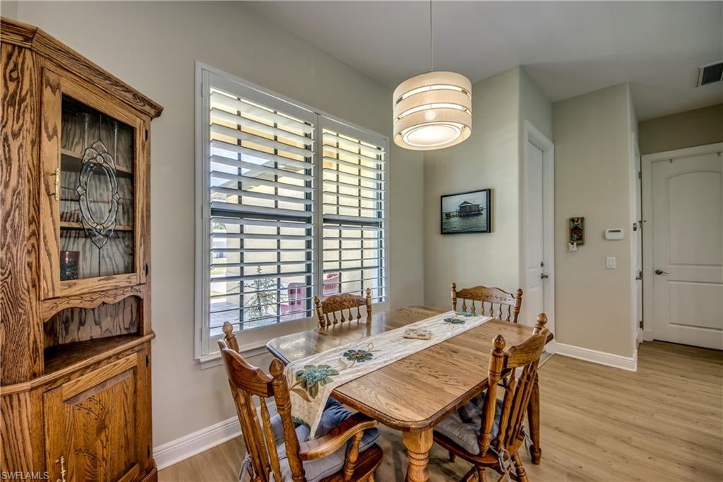 CHARLOTTE SHORES - Residential