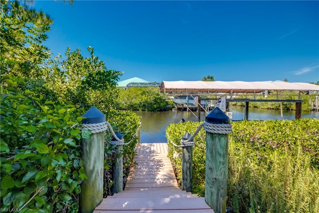 CHARLOTTE SHORES - Residential