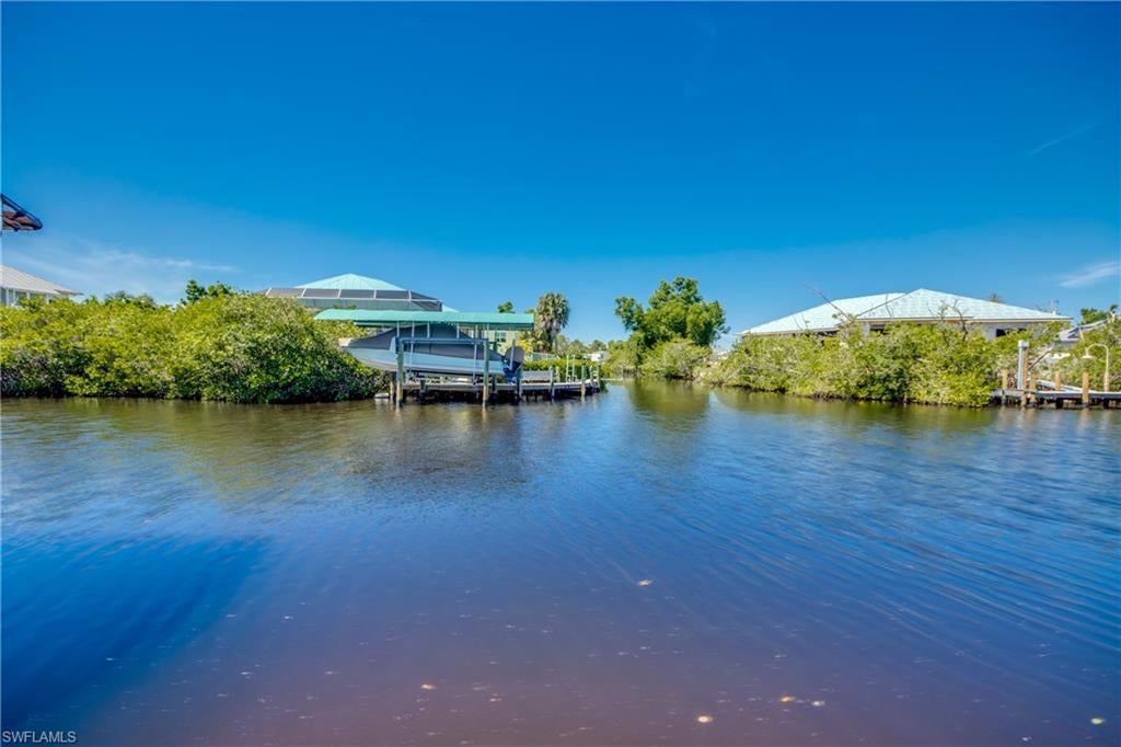 CHARLOTTE SHORES - Residential