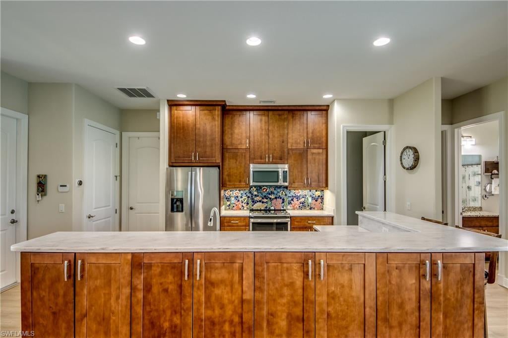 CHARLOTTE SHORES - Residential