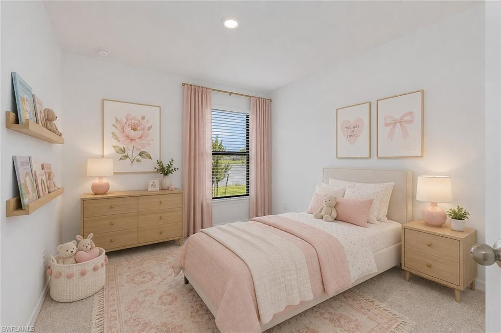 MIRROR LAKES - Residential
