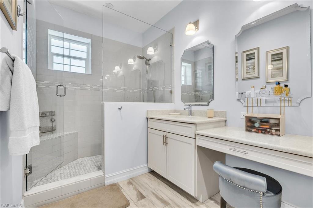 BELLE MEADE - Residential