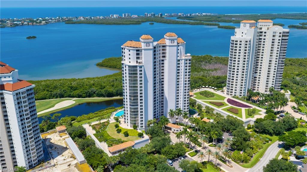 ESTANCIA - Residential