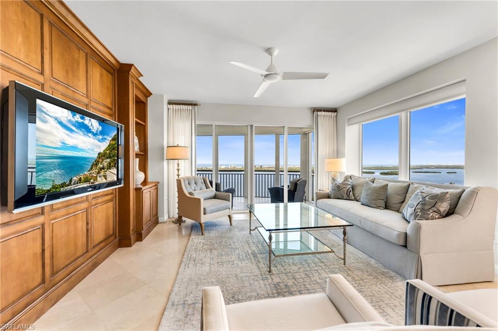 ESTANCIA - Residential