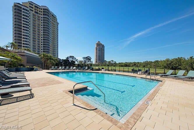 ESTANCIA - Residential