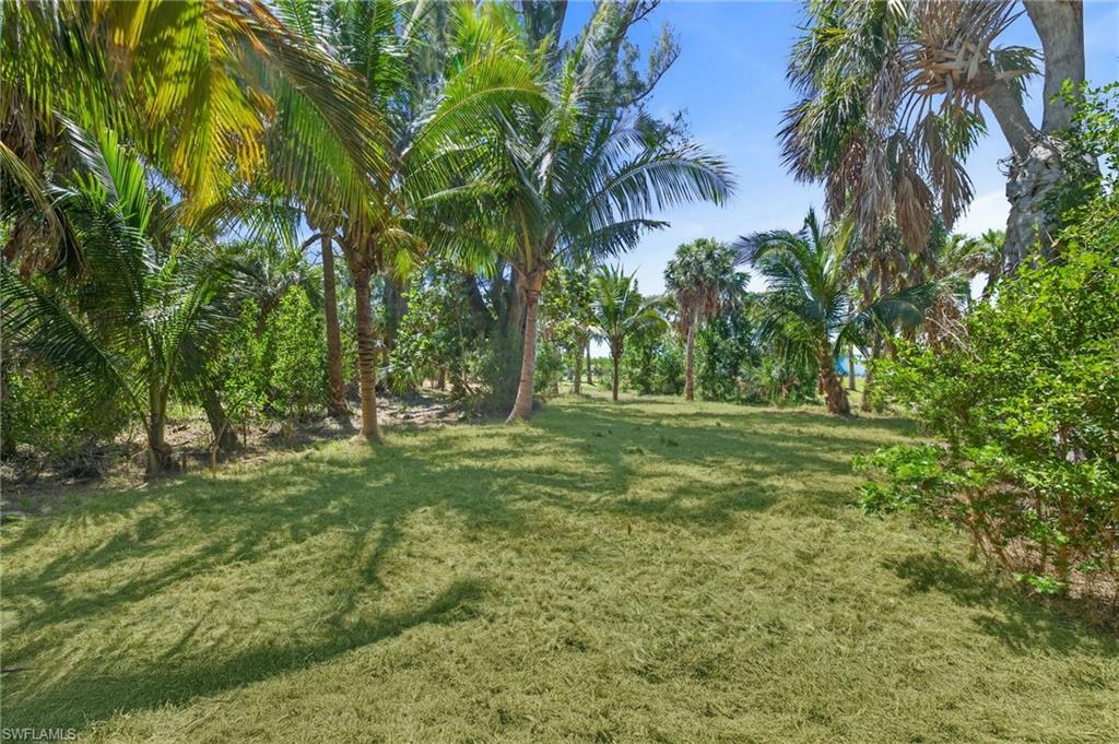 CASTAWAY ESTATES - Land