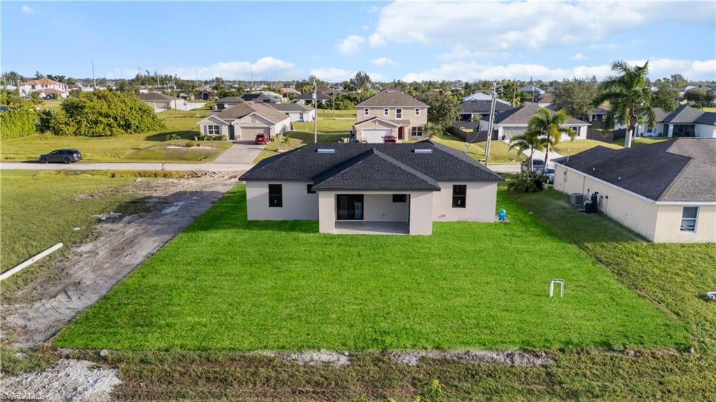 CAPE CORAL - Residential