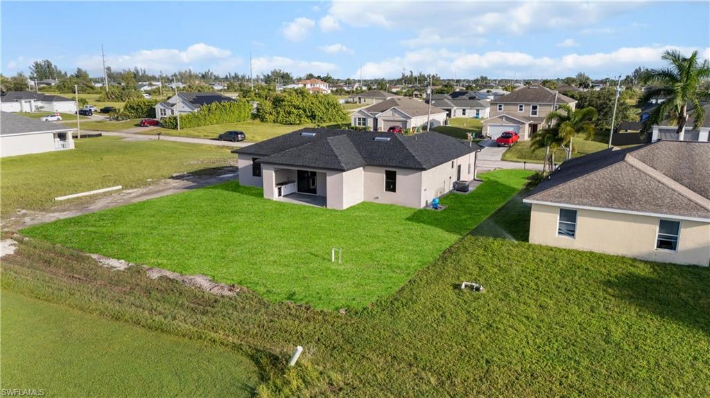 CAPE CORAL - Residential