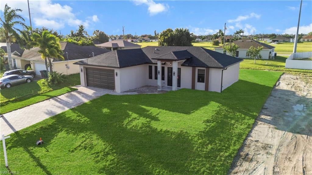 CAPE CORAL - Residential