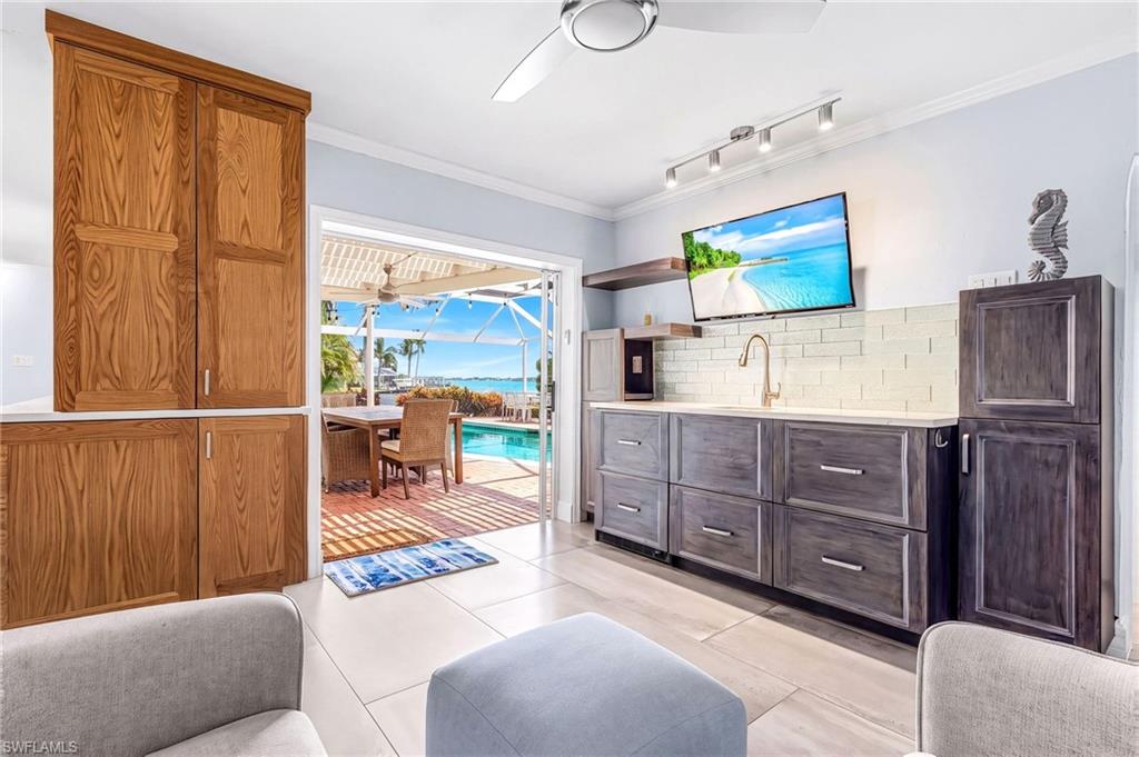 PALM ACRES - Residential