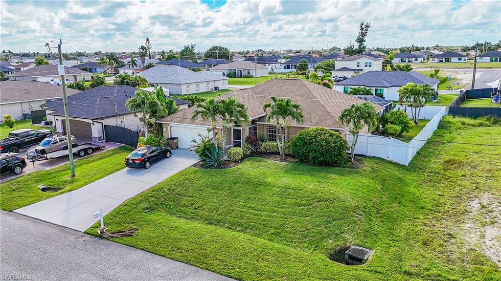 CAPE CORAL - Residential