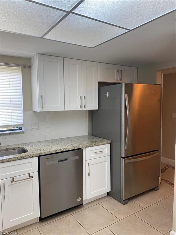YACHTSMANS COVE - Residential Lease