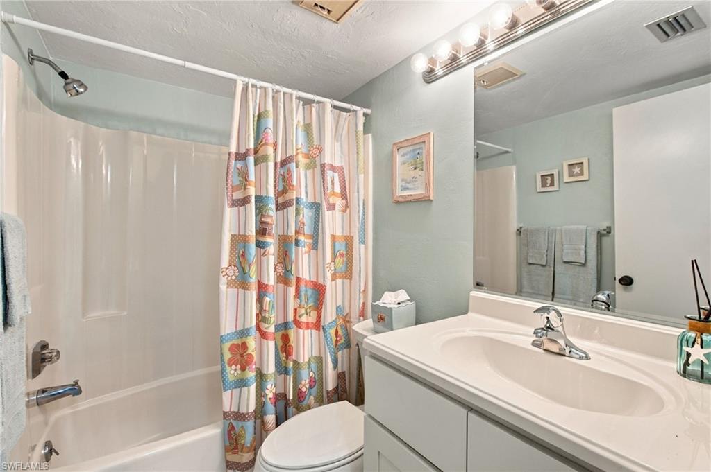 ADMIRALS BAY - Residential