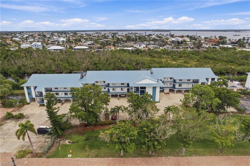 ADMIRALS BAY - Residential