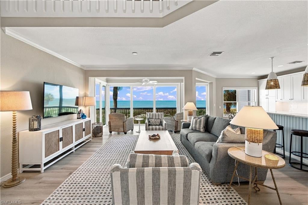 VILLAS AT BAREFOOT BEACH - Residential