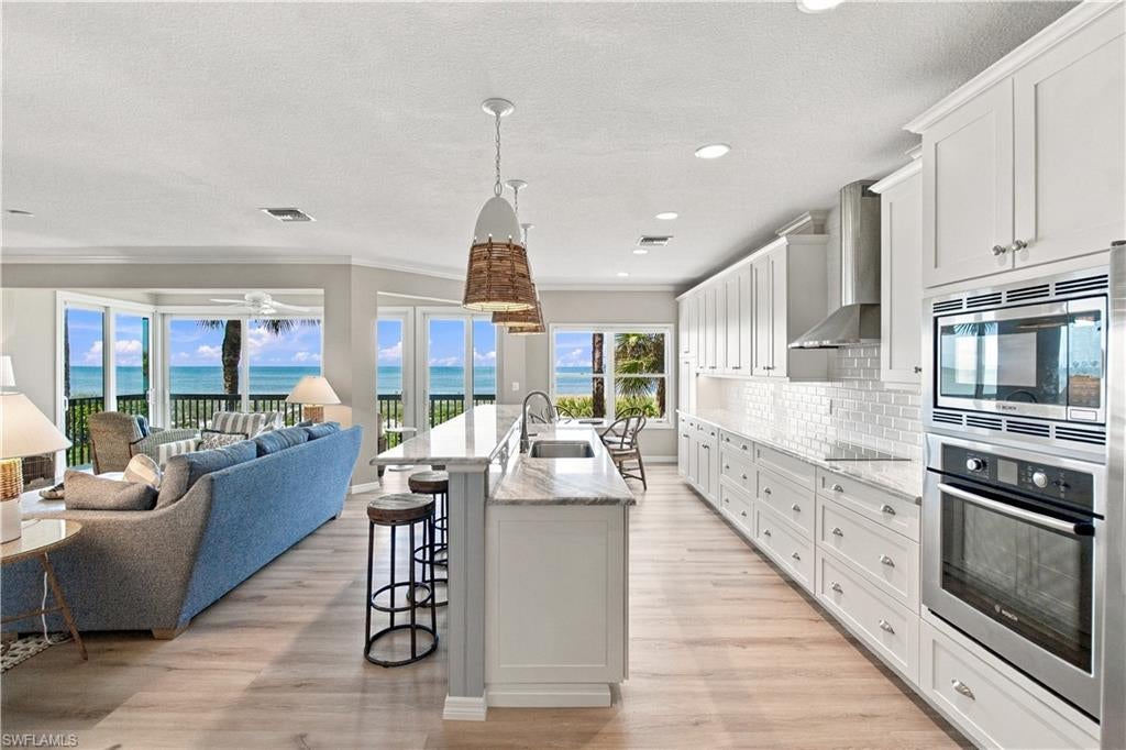 VILLAS AT BAREFOOT BEACH - Residential