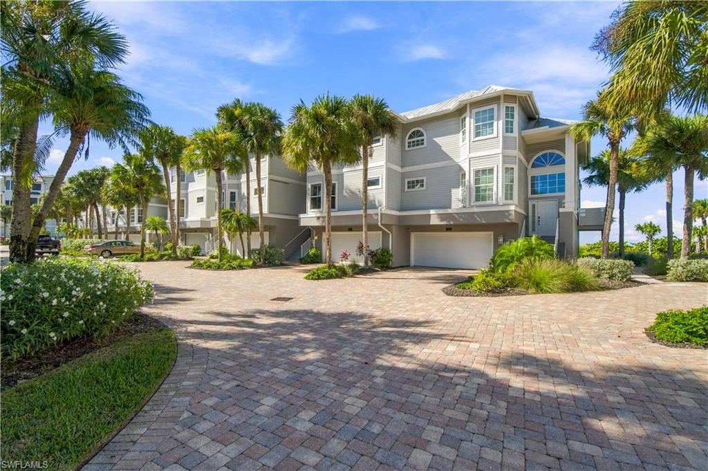 VILLAS AT BAREFOOT BEACH - Residential